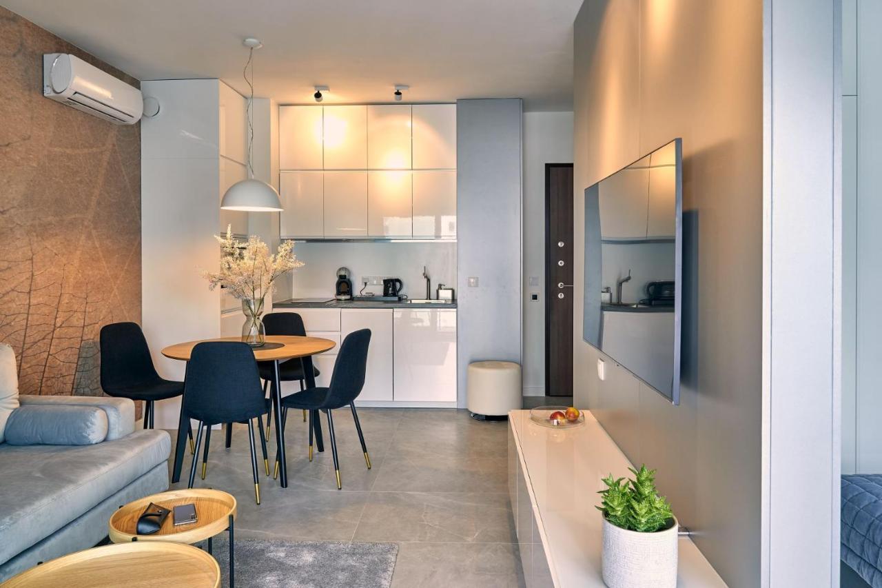 Mennica Residence Deluxe Warsaw Exterior photo